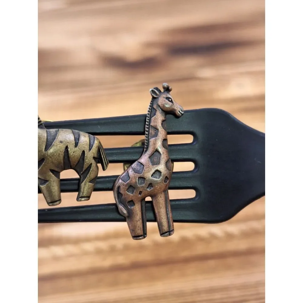 Zebra Giraffe Brooch Lapel Tie Pin Signed JJ‎ Vintage 1